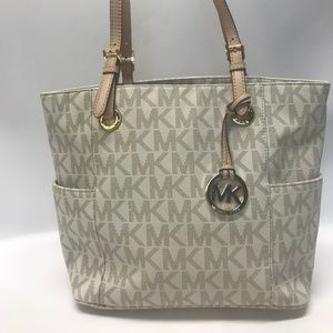 Michael Kors Signature Vanilla Tote